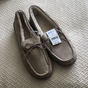 Ladies Slippers Moccasin Style Size L (9/10)